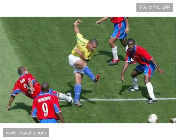 李玮锋自嘲 球霸 忆世界杯:防大罗像小学生,拉都拉不住